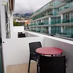 Daire Canavial Terrace@heart Of Funchal