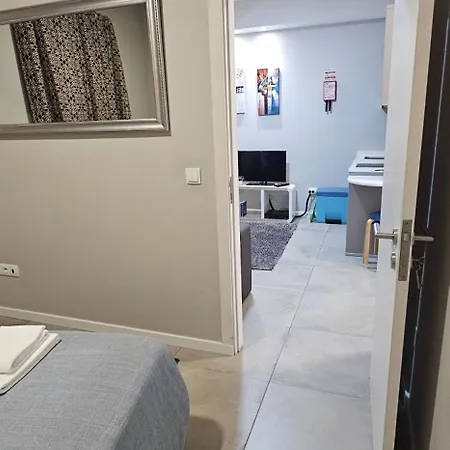 Canavial Terrace@heart Of Funchal (Madeira)